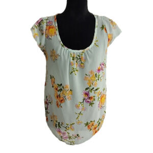 BODY Central multi color floral scoop neck open back blouse excellent condition
